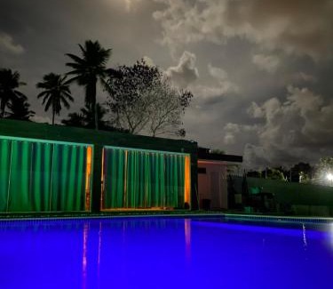 Acu da Torre House | PF Lounge - Praia do Forte e Imbassaí 3km