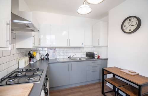 Grangetown Apartment | Phénix Central - Huge 3 Bed Apt.