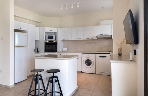 Old Town Apartment | Phaedrus Living: Paphos Old Town Seaview Flat