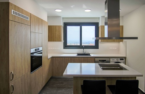 Agios Athanasios Apartment | Phaedrus Living: Sea View Anna Residence 301