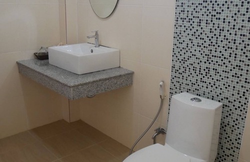 Ban Dung Hotel | Pharadhevi