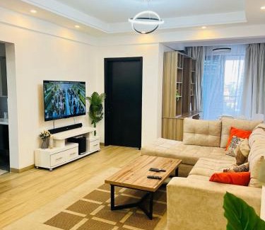 Thompson Estate Apartment | Phare's 1BR with a Rooftop Swimming Pool, Westlands