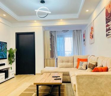 Thompson Estate Apartment | Phare's 1BR with a Rooftop Swimming Pool, Westlands