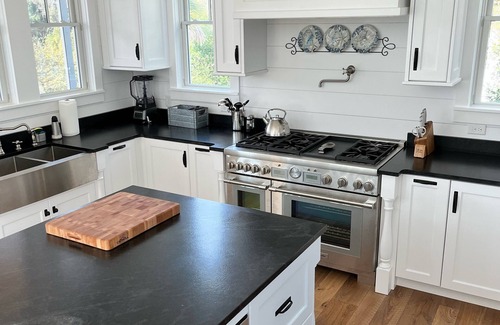 Cape Fear Station House | PHENOMENAL NEW HOME 7 BR 7.5 WALK TO E BEACH, EA BR PRIVATE BR & OUTDOOR SPACE