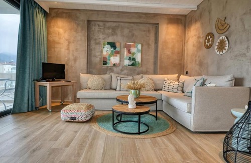 Nei Pori Apartment | Philia Luxury Living