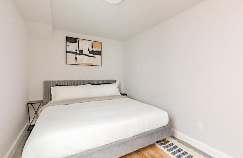 Passyunk Square Apartment | Philly Getaway - Chic Stay Near Center City