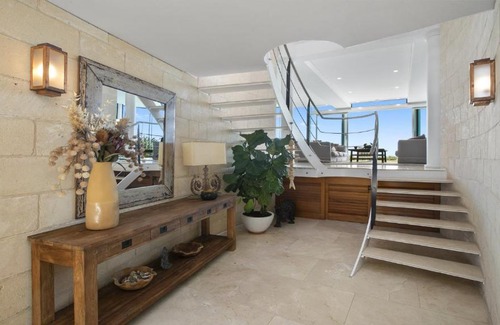 North Avoca House | Philotimo - Absolute Beach Front at North Avoca