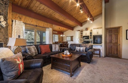 Steamboat Springs Condo | Phoenix 118 4 Bedroom Townhouse by RedAwning
