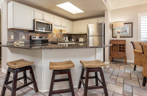 Orange Beach East Condo | Phoenix X by Brett Robinson Vacations