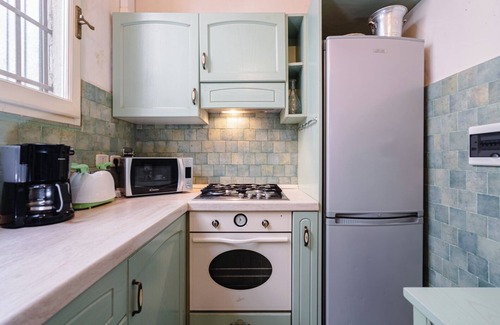 Sant' Ambrogio Apartment | Piazza Dei Ciompi With Private Garden