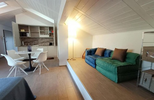 Asti Apartment | [Piazza San Secondo] Incantevole appartamento WiFi