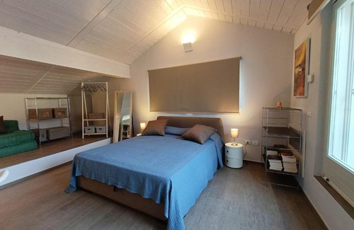 Asti Apartment | [Piazza San Secondo] Incantevole appartamento WiFi