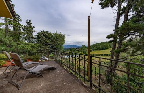 Capolona Villa | Piccolo Ulivo Ranch villa with panoramic pool