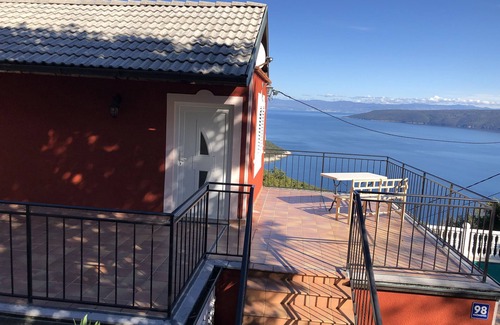 Zagorje House | Picturesque sea view, sehr privat, pool fun for the kids