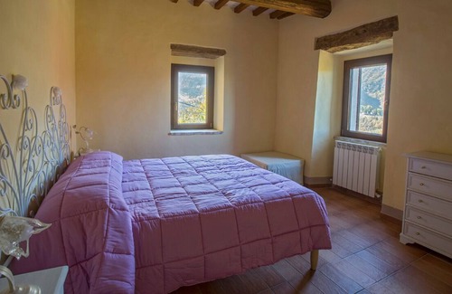 Acquacanina House | Pie 'del colle: holidays between "being and becoming"