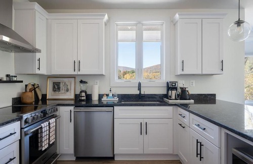 Batesville Apartment | Piedmont Place Suite 304 - near vineyards!