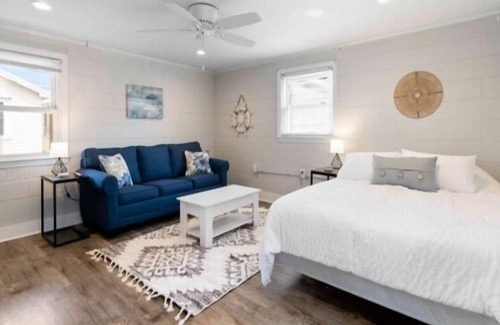 Kure Beach Apartment | Pier View Apt 5 - Quaint Studio Located In The Heart Of Kure Beach Villa by Redawning