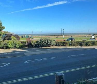 Felixstowe Apartment | Pier View Felixstowe - Sea View, 50m from the beach
