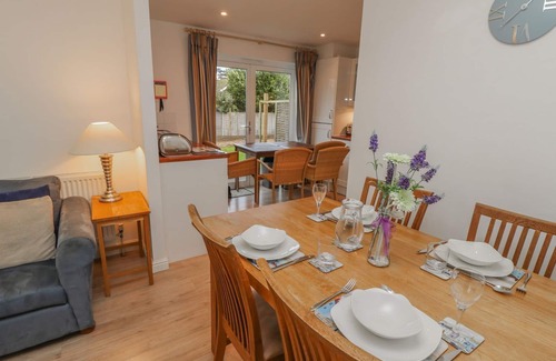 Yarmouth Cottage | Pierpont D1