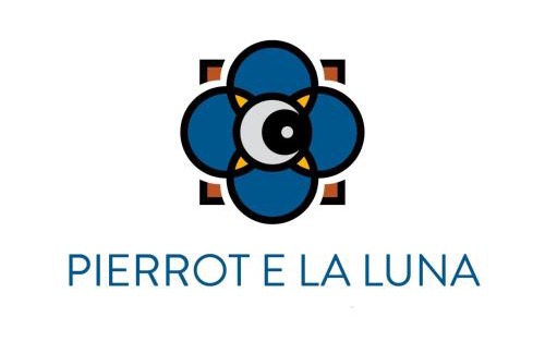Historical Downtown Salerno Apartment | Pierrot e la Luna House Salerno Centro
