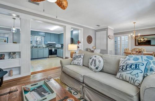 Saint Simons Island House | Pierside Retreat Saint Simons Island 3BR Sleeps 8