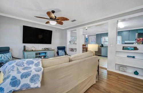 Saint Simons Island House | Pierside Retreat Saint Simons Island 3BR Sleeps 8