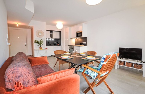 Sud Apartment | Pigonnet by Interhome