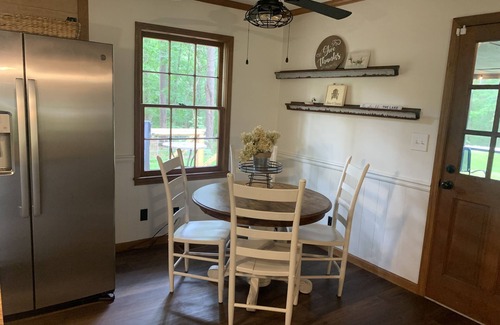 LaGrange Cabin | Pike’s Place on the Lake