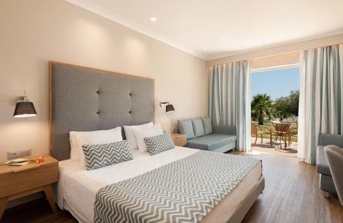Mathes Resort | Pilot Beach Resort
