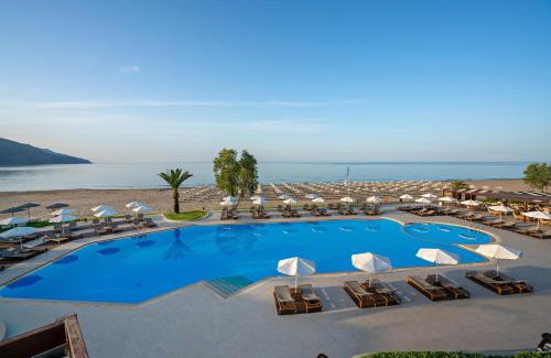Mathes Resort | Pilot Beach Resort