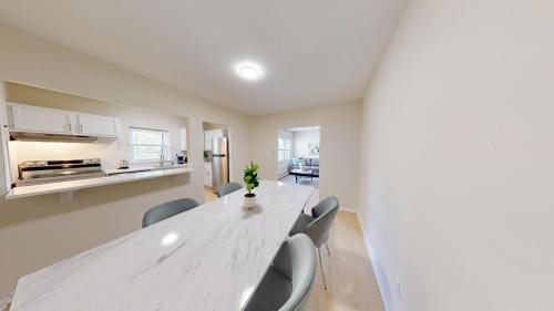 Newark Apartment | Pine Brook 1322 I Pool Gym I Free Parking !