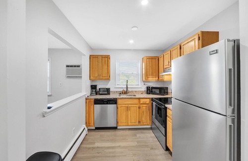 Newark Apartment | Pine Brook 817 I Corporate 1Br Apartment !