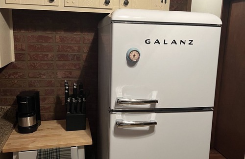 Julian Cabin | Pine Hills Hideaway- cozy forested retreat