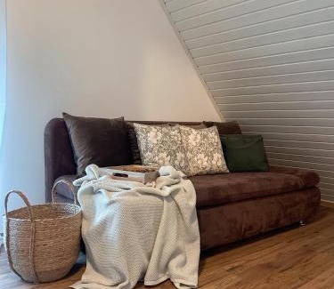 Lic Ski Chalet | Pine & Oak Holiday Home