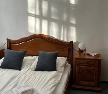 Cioplea Apartment | Pine Peak