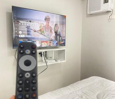 Silang Junction South Hotel | Pine Suites Tagaytay by Crown Asia