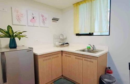 Silang Junction North Condo | Pine Suites Tagaytay Cityn