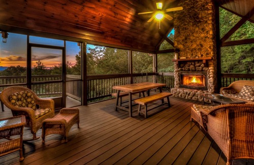 Mineral Bluff Cabin | Pinecone Peak by Escape to Blue Ridge