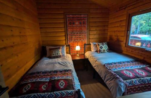 Kenwick House | Pineshadow Lodge-Dog Friendly Kenwick Park Louth