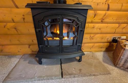 Kenwick House | Pineshadow Lodge-Dog Friendly Kenwick Park Louth