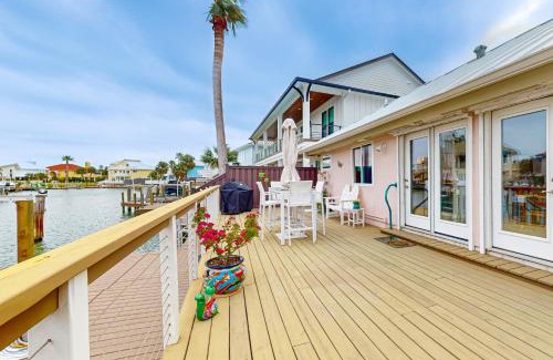 Key Allegro House | Pink Bay Views