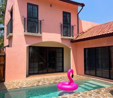 Pong Ta Long Villa | Pink Villa by Tubtao Sleepy Hill