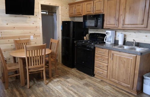 Lincoln Acres Resort | Pio Pico Camping Resort Cottage 1