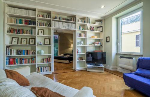 Aventine Apartment | PIRAMIDE SHABBY by Casa e Lode - colosseum, air conditioning