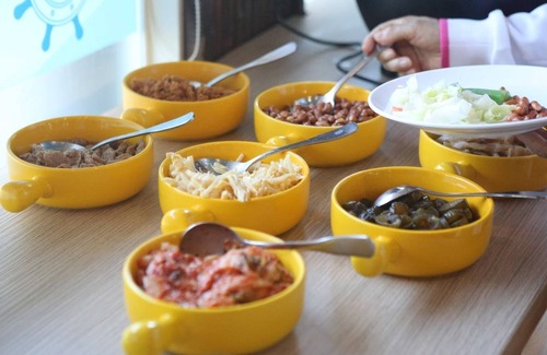 Zhushan Bed & Breakfast | Pirate