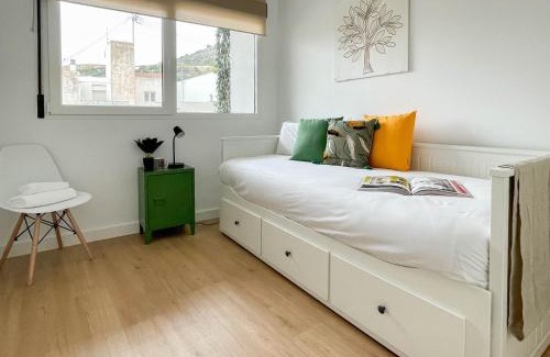 Alicante City Centre Apartment | Piso en primera línea con vistas al Castillo