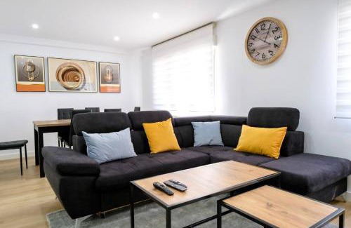 Distrito Llano Apartment | Piso muy moderno y céntrico