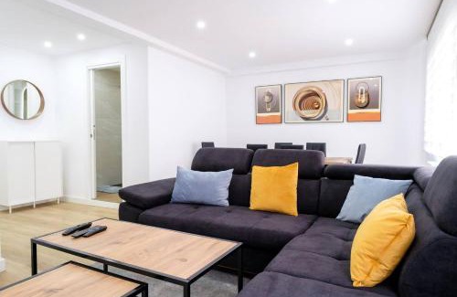 Distrito Llano Apartment | Piso muy moderno y céntrico