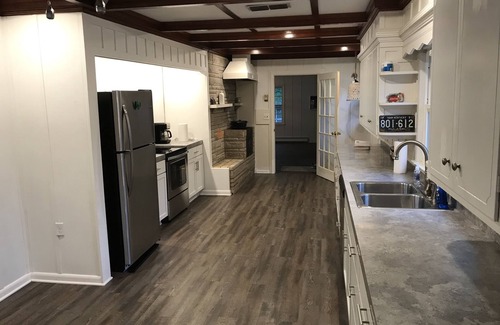 Sloans Valley House | Pitman Pointe Estate w/Lake View