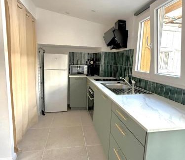 Mireval Apartment | Plain-pied lumineux & terrasse